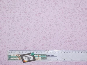 Quilting Patchwork Sewing Fabric Lilac Wide Backing 270 x 50cm King Queen - Picture 1 of 2