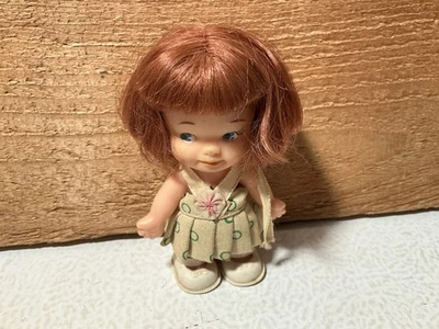 VTG~1965 Uneeda Peewee Red Hair Blue Side Eye 3.5" Plastic& Rubber Doll - Image 1 of 4