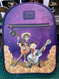 NUEVO CON ETIQUETAS Disney Pixar Coco Loungefly mini mochila Héctor Miguel Guitarras Caléndulas - Imagen 1 de 2