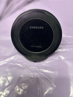 Samsung EPNG930 Qi Wireless Charging Stand for Galaxy S8 - Black No Cord - Image 1 of 3