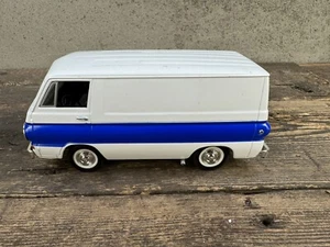 Liberty Classics 1964 Dodge diecast van - Picture 1 of 10