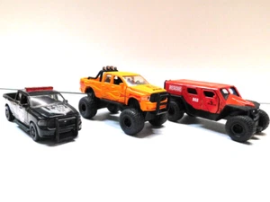 Siku Super 2358 RAM 1500, 2309 US polizia RAM 1500 2307 GHE-O Rescue 1:50 set 11 - Foto 1 di 5