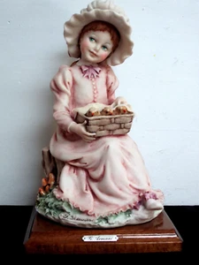 1982 Giuseppe Armani 'Mis amigos emplumados' niña con pollitos escultura - Imagen 1 de 11