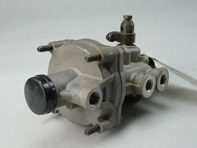 Unidad reguladora de potencia de freno Mercedes Benz Wabco 4757100207 OEM Foto 1 de 4