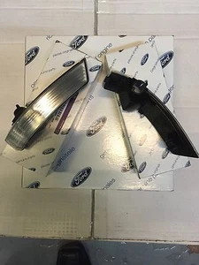 FOCUS / MONDEO MIRROR INDICATOR/REPEATER LAMP/ LENS PAIR LH/RH 2008-2015 - Picture 1 of 2