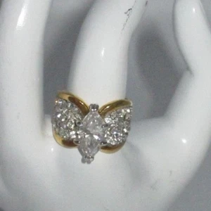Anello dichiarazione strass scintillanti cristallo tono oro misura 8 lucido vintage CHIC - Foto 1 di 11