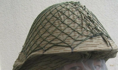 orig . NVA Stahlhelm NVA Helm Ausrüstung DDR GST MfS FDJ  Ostalgie Museum - Bild 1 von 4