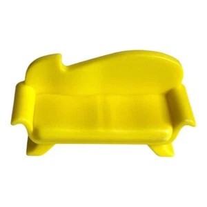 Sofá sofá sofá amarillo Fisher Price Sweet Street casa de muñecas repuesto muebles 3 pulgadas - Imagen 1 de 3