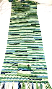 Schulter Halstuch Schal mit Taschen Handarbeit gehäkelt 65" x 23" von Jenner - Bild 1 von 6