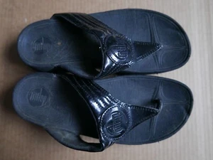 FitFlop Luna Post Sandals, Size 5, EU 38, Black Patent - Picture 1 of 3