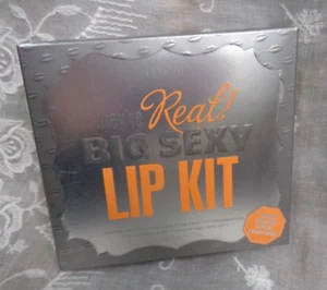 Benefit ~ they're Real! BIG SEXY LIP KIT ~ 4 x 0.75g Beyond Sexy Lipstick Liner - Picture 1 of 4