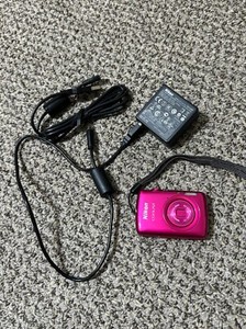 Nikon COOLPIX S01 10.1MP Digital Camera Pink MINI Digicam Mint condition, Tested