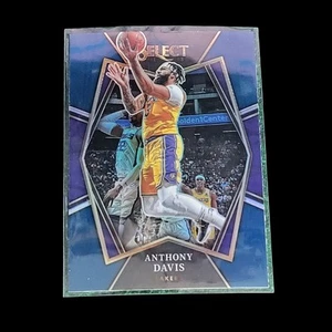 2021-22 Panini Select #144 Anthony Davis Blue Prizms - Picture 1 of 2