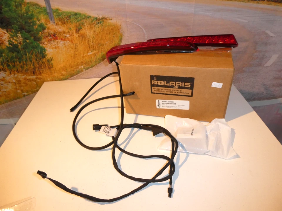 Indian Lights LED Saddlebags Roadmaster Challenger Pursuit Pathfinder 2889224 X8 - Image 1 of 4