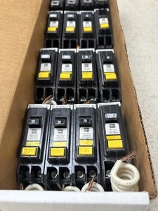 Eaton QBHAG120 1-polig 20 Ampere Störlichtbogenschalter - Bild 1 von 1