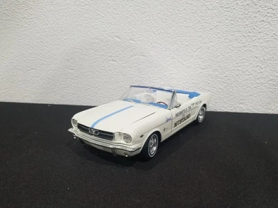 1965 FORR MUSTANG CONVERTIBLE INDIANAPOLIS INDY 500 PACE CAR 1/18 SCALE REVELL  - Image 1 of 4
