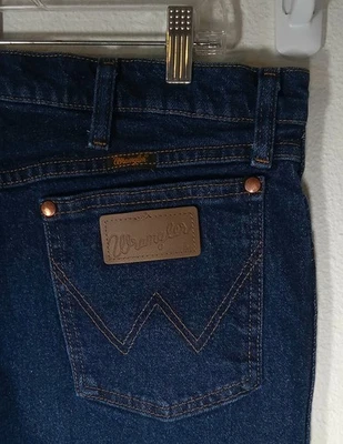 Pantalones de mezclilla para hombre Wrangler 36x30 corte vaquero 947STR ajuste regular elástico lavado oscuro Foto 1 de 4