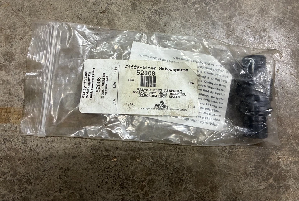 Jiffy-tite 5000 Series 1/2" NPT Straight Male Fitting part number 52808 - Image 1 of 1