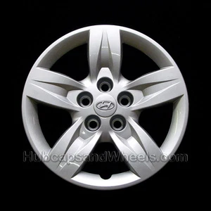 Hyundai Santa Fe 2009 Hubcap - Genuine Factory Original OEM Wheel Cover 55561 - Picture 1 of 1