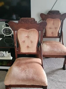 Set of 2 vintage Mahogany accent chairs blush. Living room furniture - Picture 1 of 9