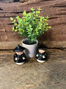 Japanische Männer Salz & Pfefferstreuer, selten Salz & Pfeffer, orientalisches Salz & Pfeffer - Bild 1 von 7