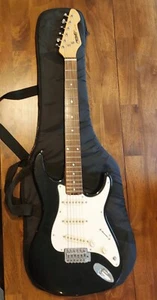Peavey Raptor 1 International Series Electric Guitar - Picture 1 of 11