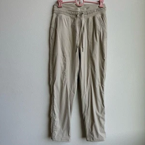 Lululemon Tanzstudio mittelhoher Bund Mojave hellbraun GEFÜTTERT verstellbar Größe 4 Small Swift - Bild 1 von 8