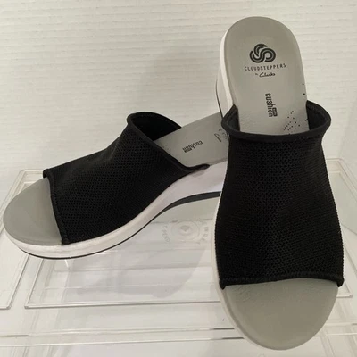 Clark's Coudsteps Air Cushion Comfort Sandals Women's Size 7.5 - Image 1 of 4