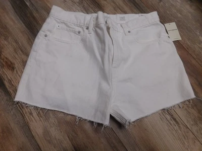 LUCKY BRAND MARFIL RELAJADO CORTO TALLA 10/30 NUEVO $59.50 Foto 1 de 4