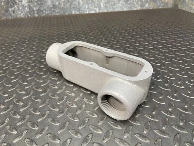 Cuerpo de conducto LL58 de 1,5 pulgadas, Appleton - sin usar Foto 1 de 4