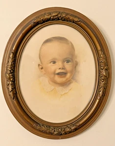 Ovaler Holz Gesso Rahmen Eicheln/Blätter Barbola Baby Junge Bild Antik - Bild 1 von 5