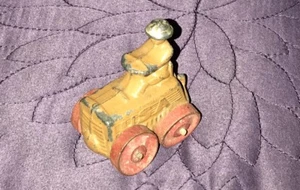 MANOIL  VINTAGE  LEAD TRACTOR  WITH WOOD WHEELS  NO FRONT LOOP  USA ON SIDES - Picture 1 of 4
