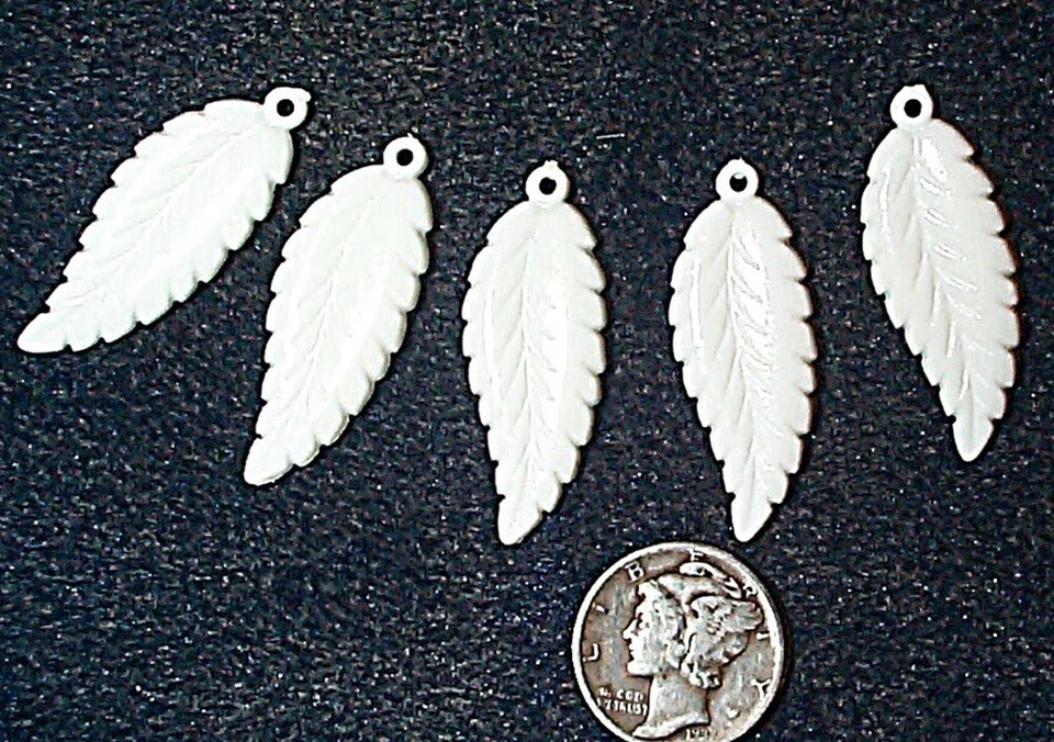 DE COLECCIÓN PLÁSTICO SIN COSTURA BLANCO TALLADO HOJA GOTAS CON ANILLO - 16 PIEZAS Foto 1 de 1