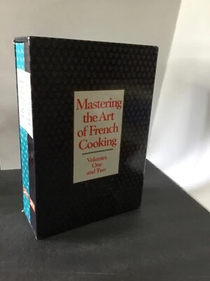 Mastering the Art of French Cooking. Child, Julia. 2 Book Lot Foto 1 de 4