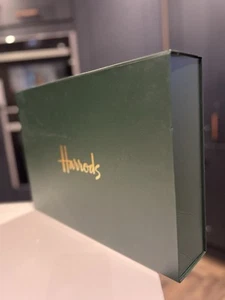 Genuine Harrods Green Gift Box With Original Packaging - Picture 1 of 5