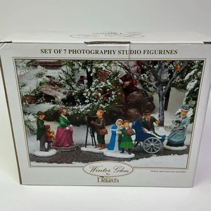 Winter Glen by Dillards Set Of 7 Photography Studio Figurines NEW - Picture 1 of 2