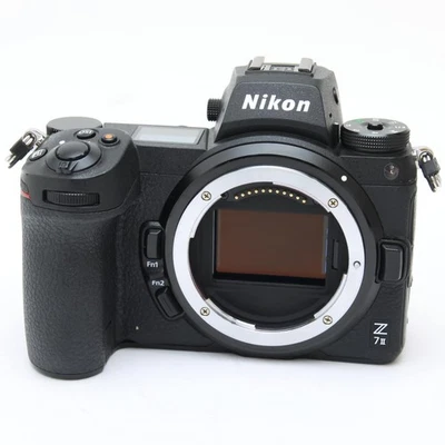 Nikon Z7II 45.7MP Spiegellose Vollformat Digitalkamera Body Shutter Count 55823 - Bild 1 von 4