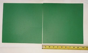 2x Lego Green Baseplate 32 x 32 Stud 10" x 10" Plate Platforms - Picture 1 of 2