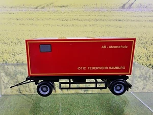 1:87 Herpa Anhänger mit Abrollcontainer AB-Atemschutz Feuerwehr Hamburg / S17 - Bild 1 von 5