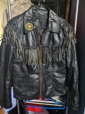 Chaqueta de cuero negra de colección EE. UU. con flecos de motocicleta Garments Inc para mujer 42 Foto 1 de 4