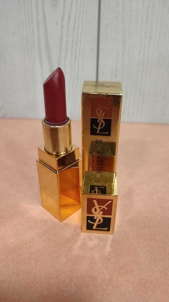 Yves Saint Laurent Rossetto fard a Levres Assortiti - Image 1 of 1