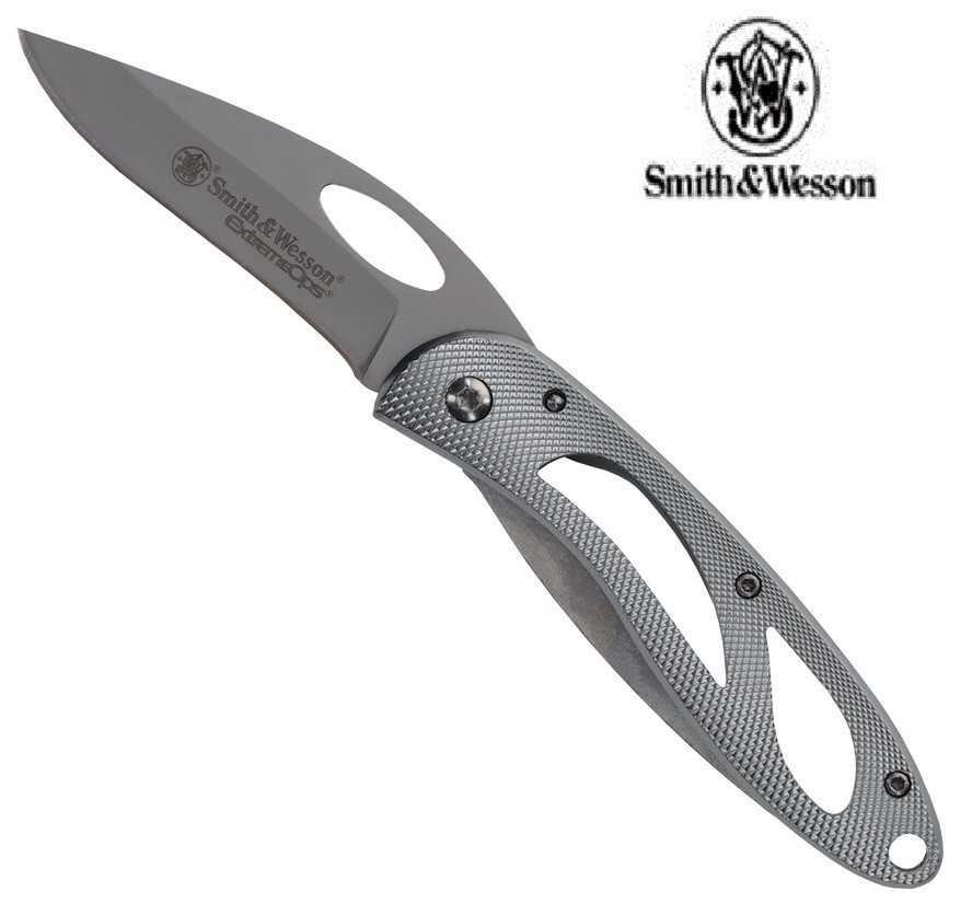 Smith & Wesson Collectible Folding Knives Titanium Handle Smith & Wesson Collectible Folding Knives Titanium Handle