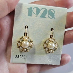 1928 Gold Tone Faux Pearl And Rhinestone Dangling Earrings Nwt - Picture 1 of 14