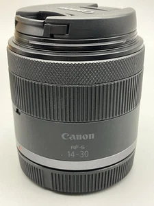 Canon RF-s Objektiv 14–30 mm f4–6,3 IS STM - Bild 1 von 4