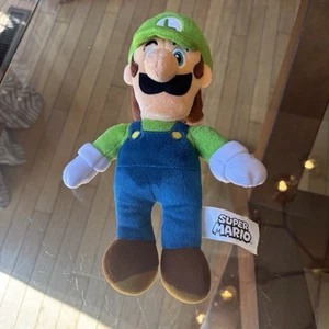 Luigi Super Mario 2021 Nintendo 9” Plushie - Picture 1 of 15