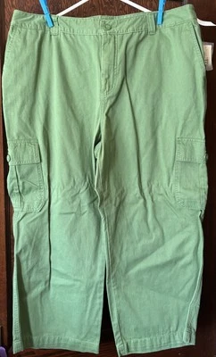 NWT Cherokee Womens Capri Cropped Cargo Pants Size 18 Green Khaki - Image 1 of 4
