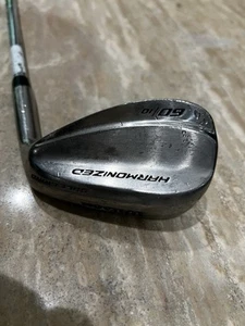Wilson Harmonized Classic Wedge 60* 10 Bounce Wedge RH Oversize Grip - Picture 1 of 1