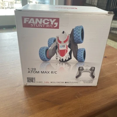 FANCY STUNT R/C Atom Max R/C  1:28 2.4GHZ New In Box Green/Black - Image 1 of 4