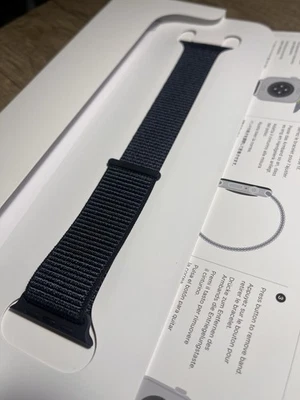 Apple Watch Sport Loop Ink 46 mm - Caja abierta Foto 1 de 3