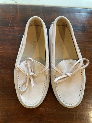 Tods Junior Driving Mocs Girls Size 29 11.5 Pink Loafers - Image 1 of 4